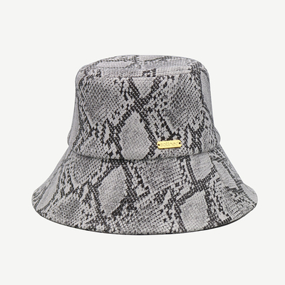 Unisex 58cm Grey PU Leather Bucket Hat Dengan Logo Logam Emas