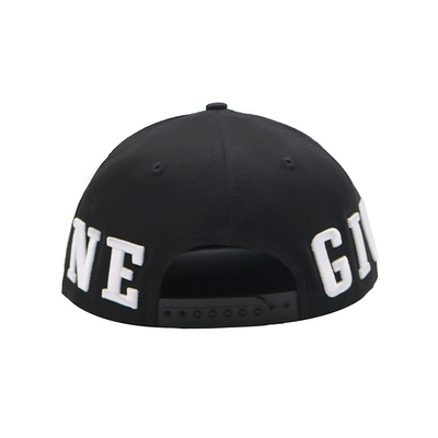 Topi Snapback Visor Datar Hitam Daya Tahan Tinggi Dengan Logo Bordir