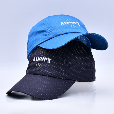 Topi Golf Ringan yang Dapat Disesuaikan Dengan Pinggiran Melengkung Desain Kustom
