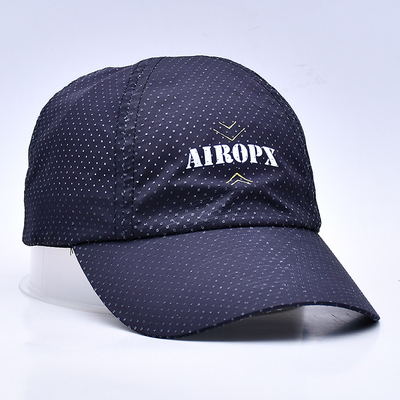 Topi Golf Ringan yang Dapat Disesuaikan Dengan Pinggiran Melengkung Desain Kustom