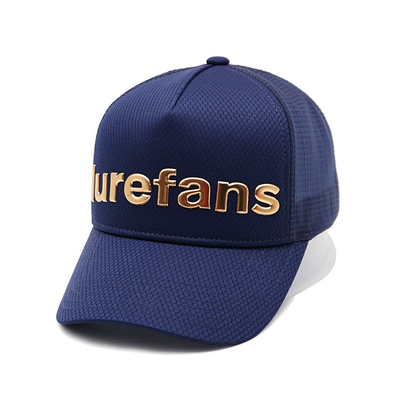 Topi Trucker Snapback Biru Logo Logam Dengan Pita Penahan Keringat Katun