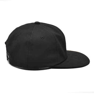 Flat Visor Five-Panel Snapback Cap 6 Eyelets untuk Ventilasi 6 Eyelets