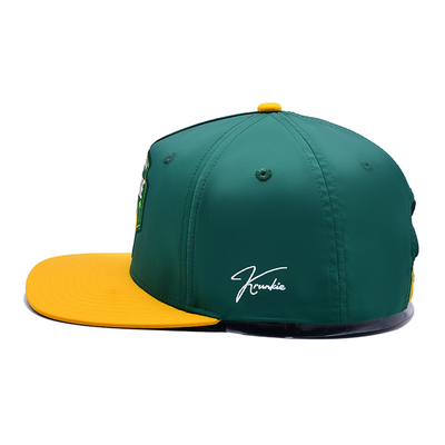 Visor melengkung 5 Panel Baseball Cap dengan jahitan diperkuat dan visor melengkung