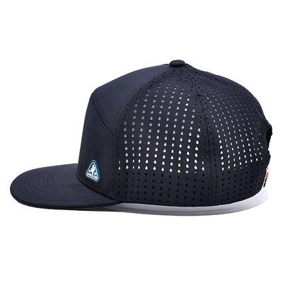 Hitam 6 Panel Trucker Snapback Hat Struktur Konstruksi Custom Karet Patch Logo Kembali 4 Panel Lubang Laser