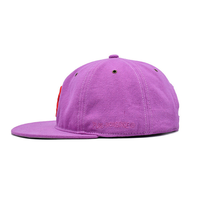 Disesuaikan Pink 6 Panel Snapback Cap dengan Flat Visor Dan Logo bordir 3D