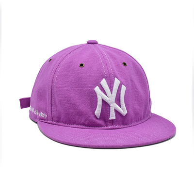 Topi Snapback Flat Brim Pink dengan Penutupan Kain Sendiri Dan Logo bordir 3D