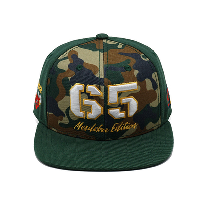 Topi Snapback Plastik Bernafas dengan Pintu Flat Struktural Dan Logo Bordir Khusus Warna Camo