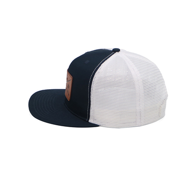 Disesuaikan bordir Eyelets 6 Panel Trucker Cap dengan Pre Curved Visor