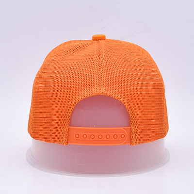 Unisex 5 Panel Trucker Cap Custom 3d bordir melengkung tepi satin dilapisi oranye mesh kembali topi