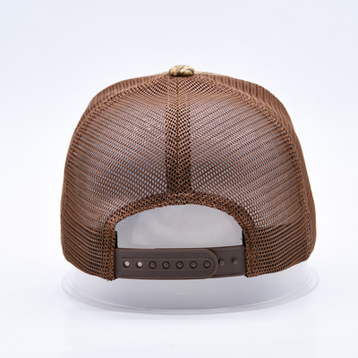 Desain Fashion Curved Brim Sport 6 Panel Trucker Mesh Hat Custom 3d bordir Camo Trucker Cap