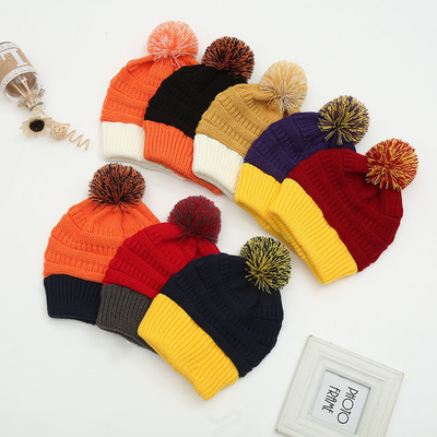 Topi Musim Gugur Musim Dingin Mencocokkan Boneka Berjubah Skully Bergaya Panas Dengan Pompom Kulit Pom Pom Pom Untuk Wanita Boneka Mode Warna Dua