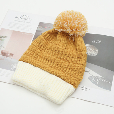 Topi Musim Gugur Musim Dingin Mencocokkan Boneka Berjubah Skully Bergaya Panas Dengan Pompom Kulit Pom Pom Pom Untuk Wanita Boneka Mode Warna Dua