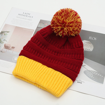 Topi Musim Gugur Musim Dingin Mencocokkan Boneka Berjubah Skully Bergaya Panas Dengan Pompom Kulit Pom Pom Pom Untuk Wanita Boneka Mode Warna Dua