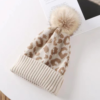 Kualitas Tinggi Pom Pom Musim Dingin Leopard Cetak Beanie Grosir Lembut Panas Merapikan topi Beanie