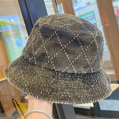 Hot Sale Musim semi dan musim gugur Baru Flat Top Frayed Denim Suquin Plaid Bordir Custom Bucket Hat Bordir logo topi nelayan
