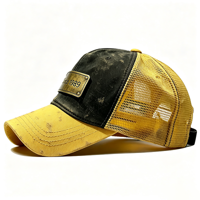 Curved Brim 5 Panel Trucker Cap Oem ditawarkan Trucker Hat Nyaman Bernafas dan disesuaikan untuk dipakai sepanjang hari